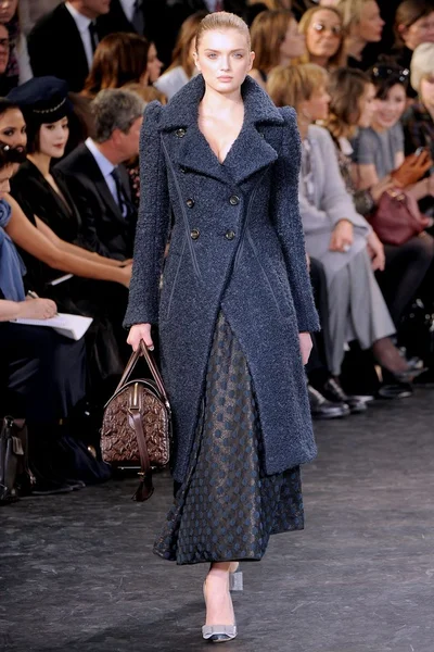 Look 44